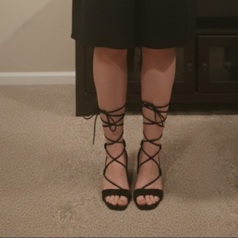 Chic Black Strappy Heels - Picture 1 of 5